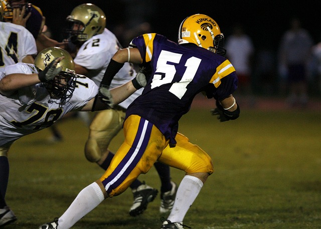 举奖杯时的 举奖杯时的