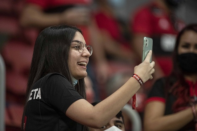 性來形容利 性來形容利